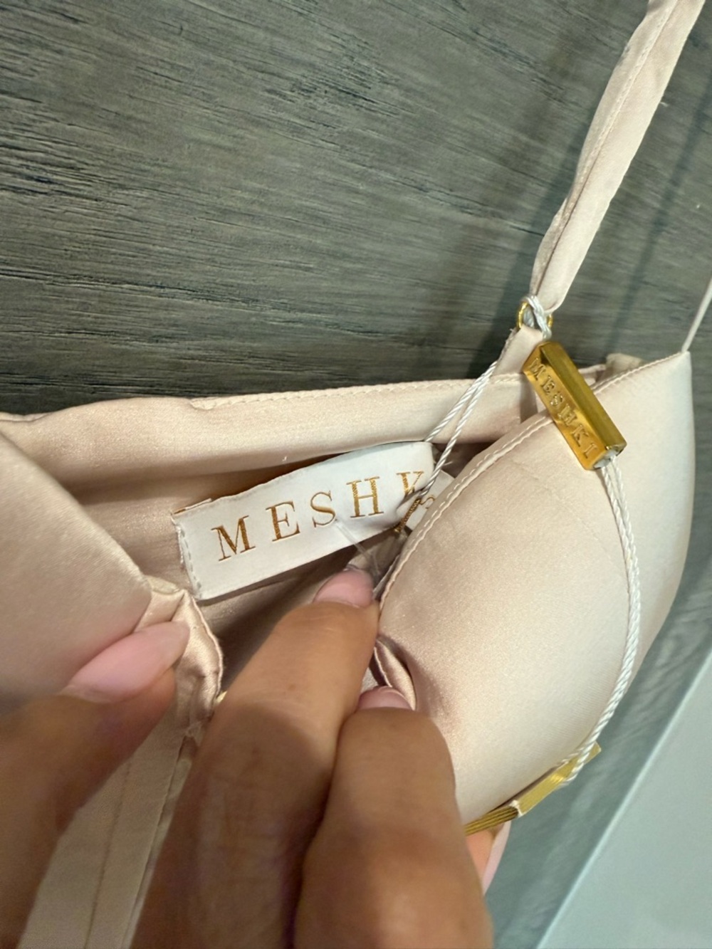 ✨ Meshki Daniella Champagne Satin Cupped Corset Maxi Dress ✨ - Picture 6 of 7